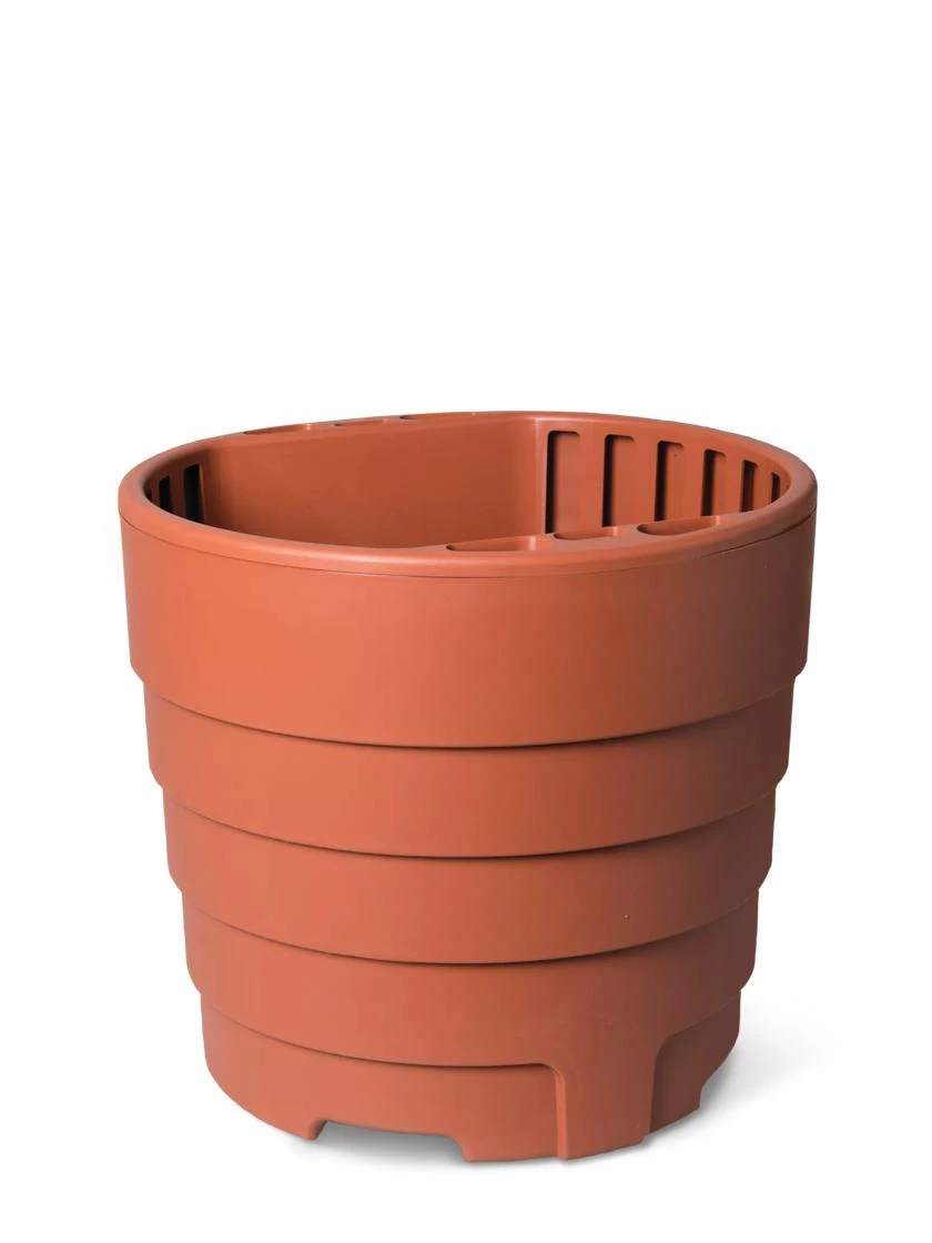 Gardener’s Victory Self-Watering Patio Planter 7 Gardener’s Victory Self-Watering Patio Planter - Image 5