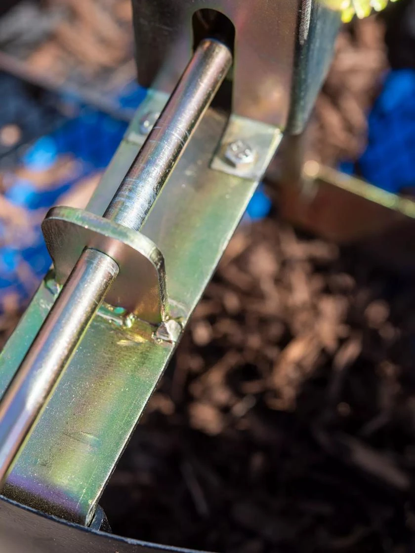 Gardener's Rotary Compost Soil Sifter 9 Gardener's Rotary Compost Soil Sifter - Image 7