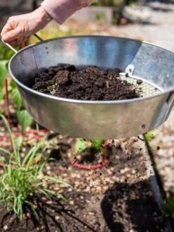 Gardener's Compost Soil Sifter 11 Gardener's Compost Soil Sifter -Garden Supply Store 8611018 160 tif