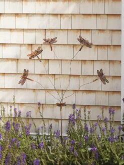 Flutterer Garden Stake -Garden Supply Store 8613372 02V tif